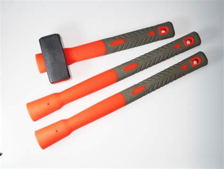 Are fiberglass handle hammers good?