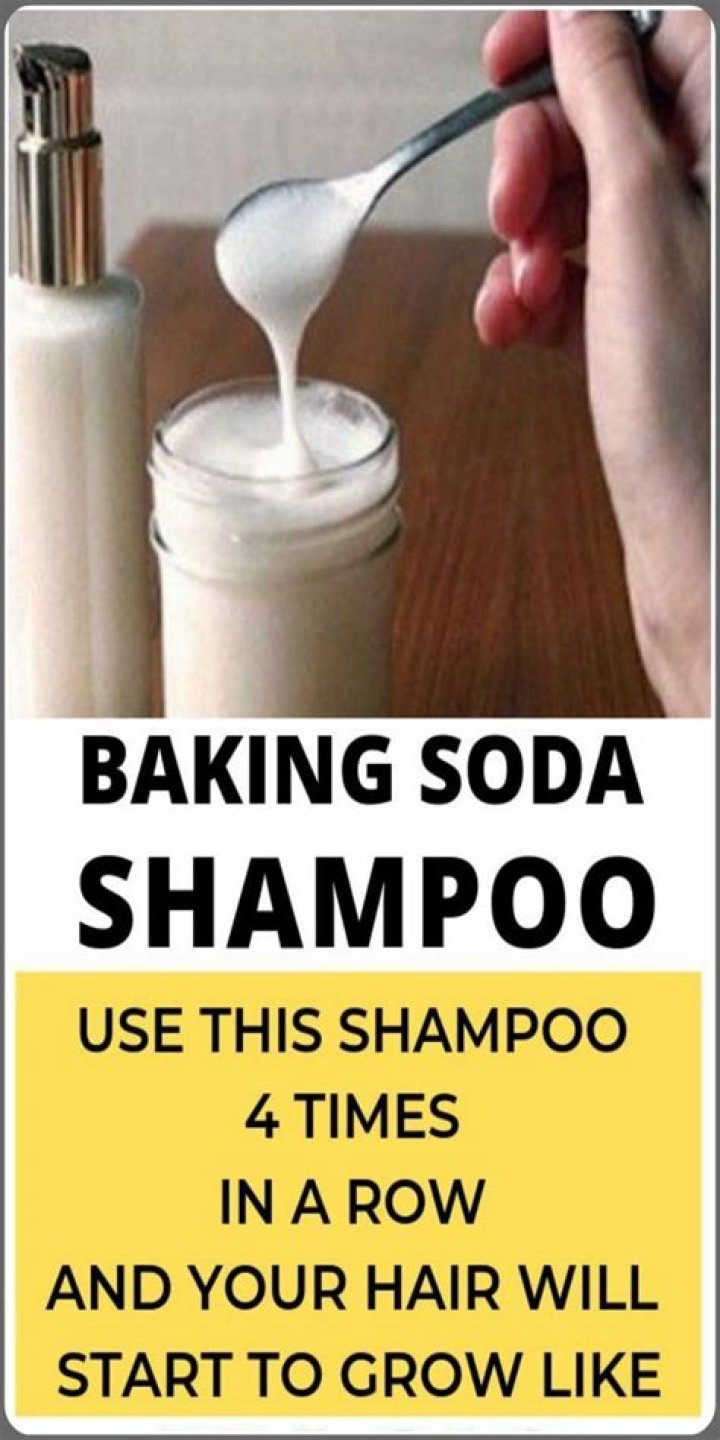 Can you mix baking soda with shampoo?