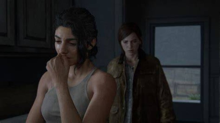 Does Ellie go back to Dina?
