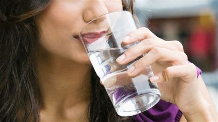 Should a bleeding person drink water?