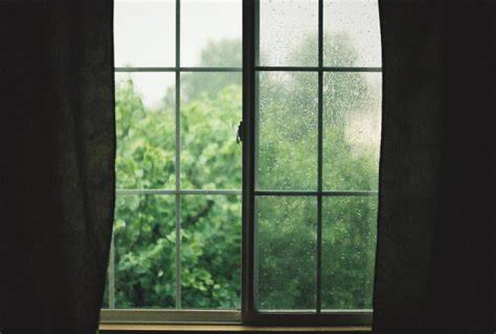Should you open windows during a storm?