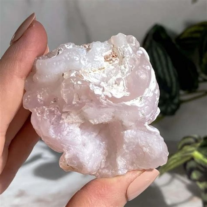 What is pink chalcedony?