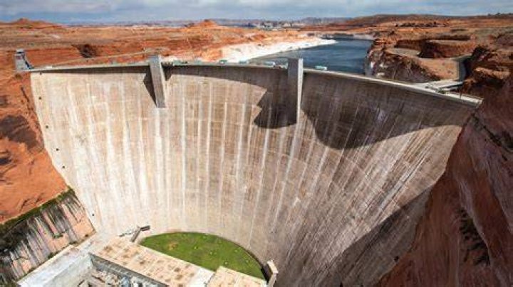 Which is the biggest dam?