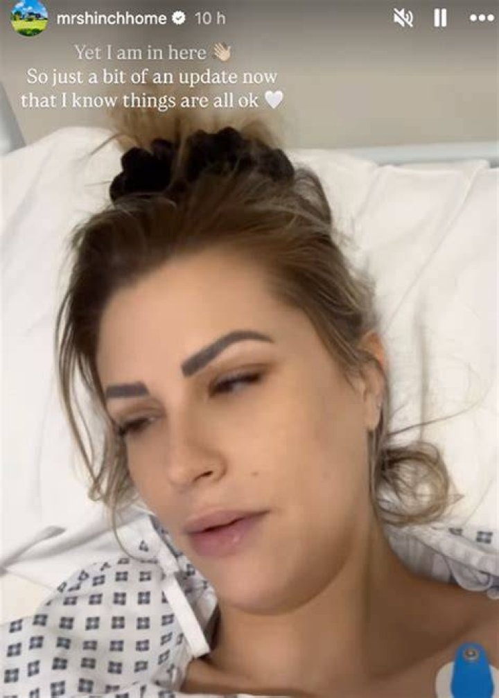 Why is Mrs Hinch in hospital?